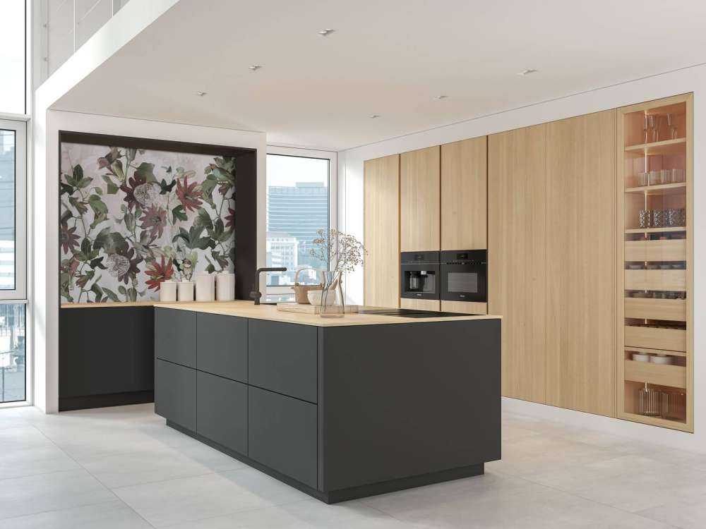 Sept oiseaux dans un feuillage enchanté - Jardin de rose