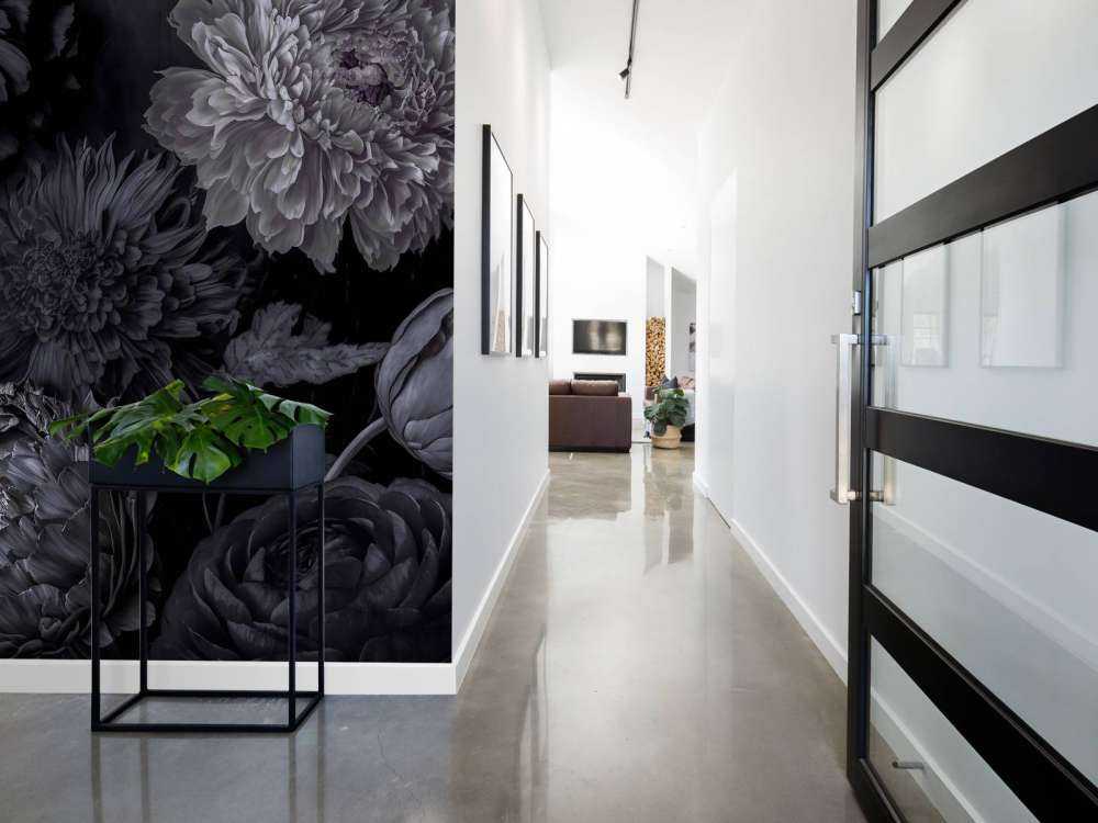 Fleurs sombres gris foncé