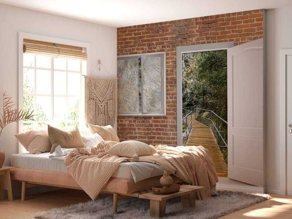 Pont entre rocher et verdure