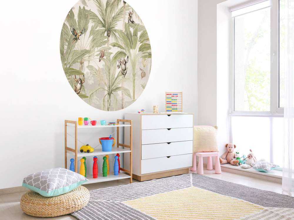 Jungle avec singes et perroquets