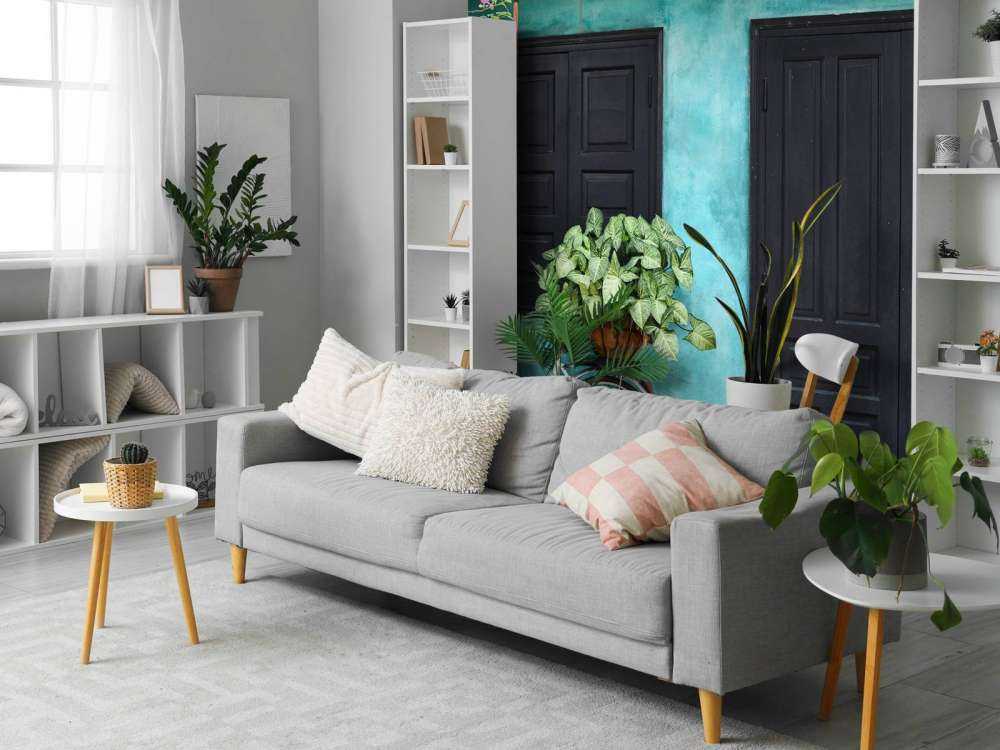 Vieux vélo près d'une maison