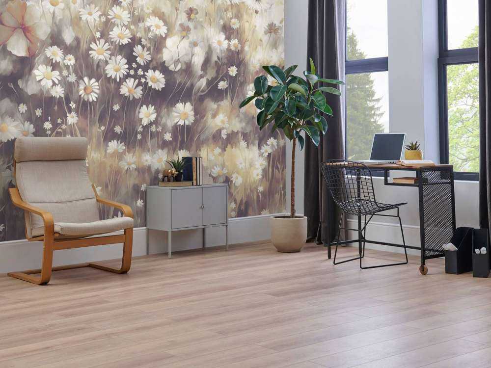 Végétation luxuriante d'été brun doré