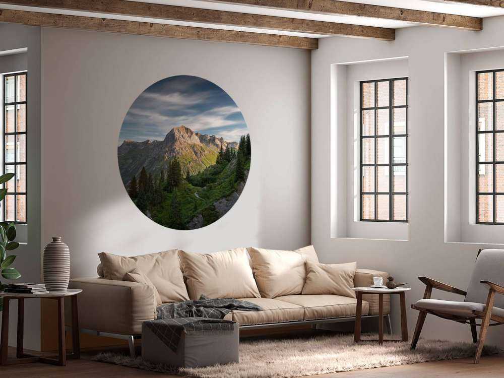 Soleil du soir sur les sommets alpins