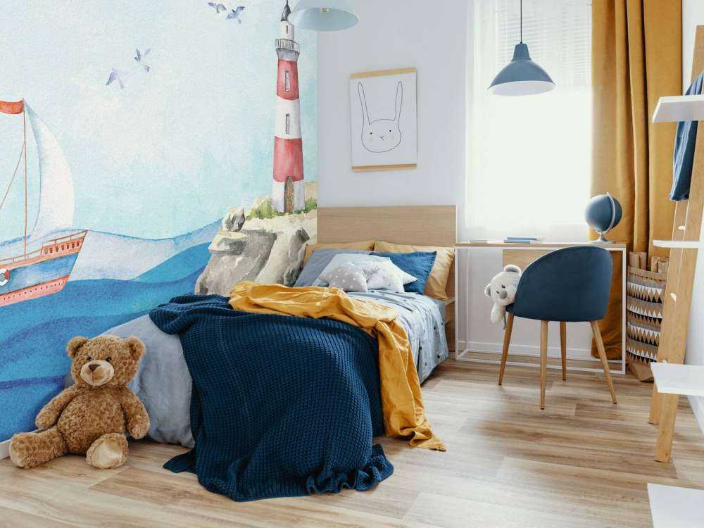 Phare sur les rochers