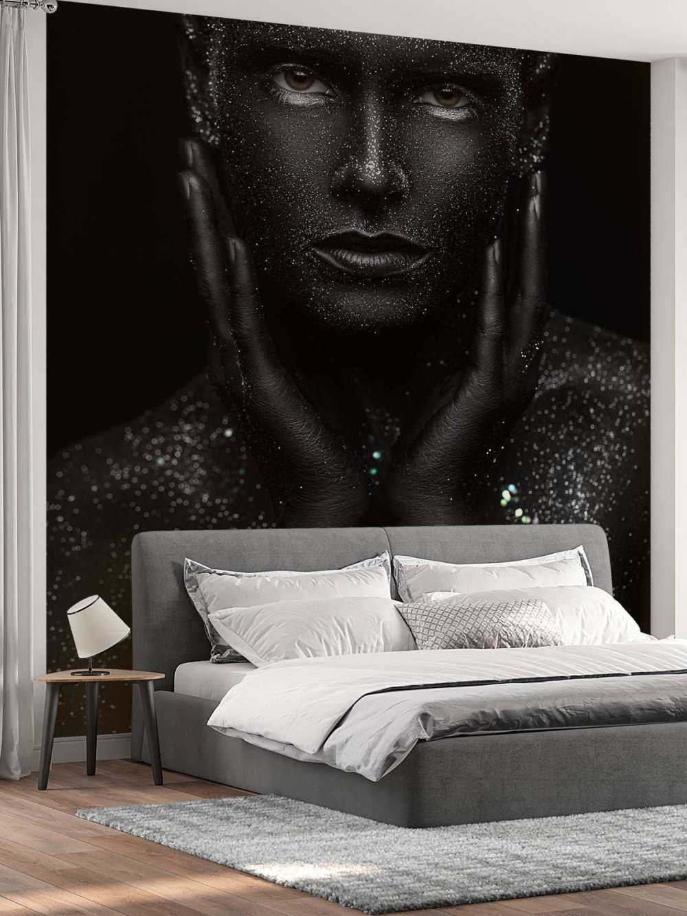 Femme aux paillettes