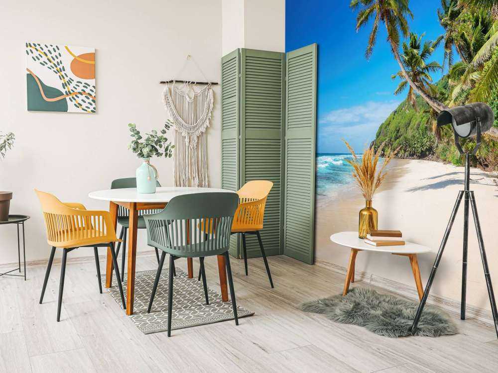 Grande plage ensoleillée