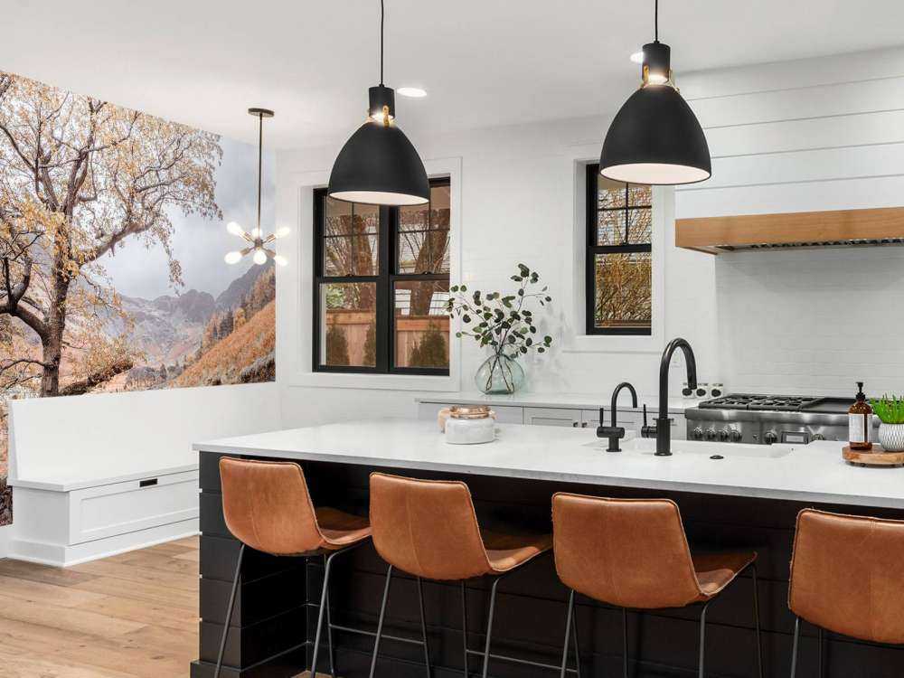 Chemin entre les montagnes