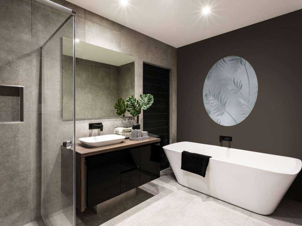 Feuilles dorées sur un beige doux et sombre