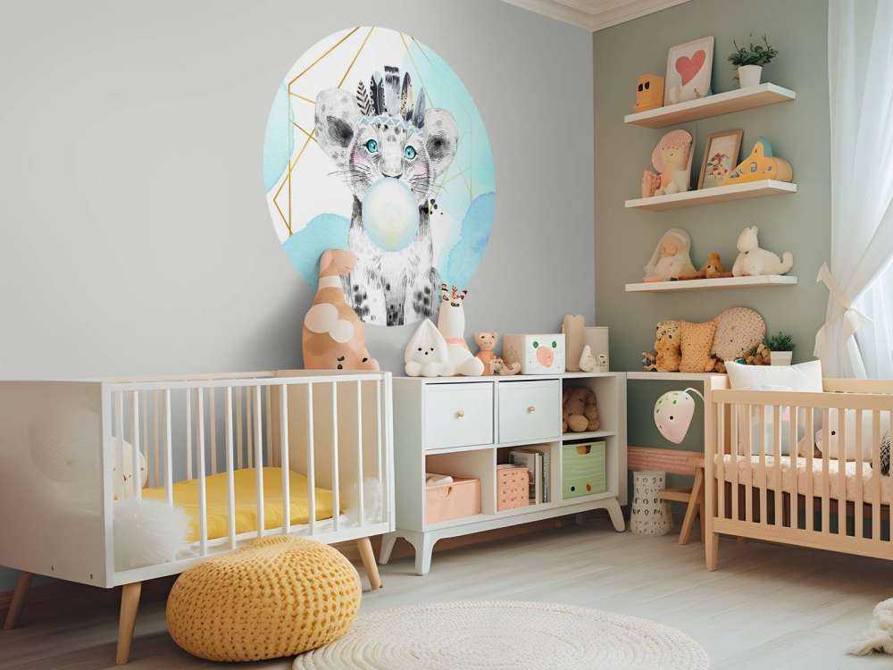 Lionceau indien et bulle de chewing-gum