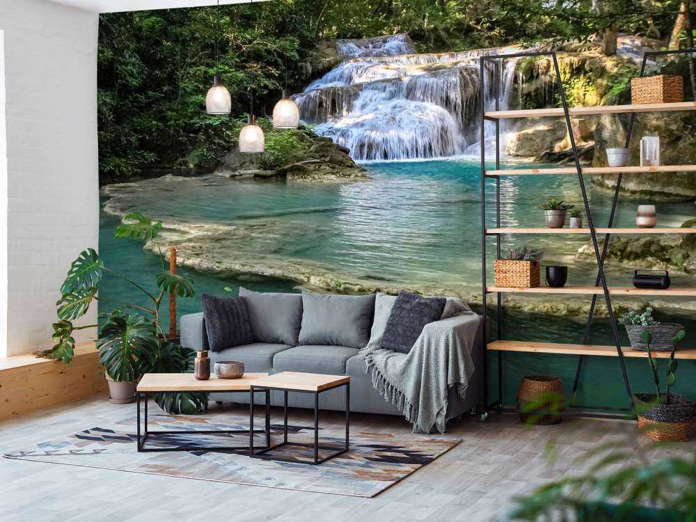 Pêche dans une chute d'eau