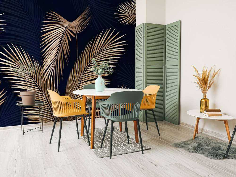 Palmes dorées sur bleu nuit