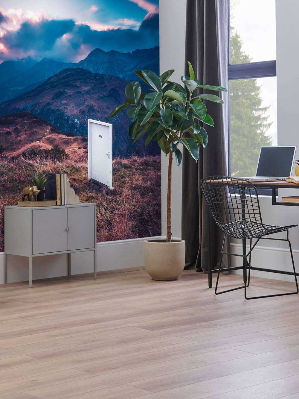 Porte Blanche Dans un Paysage de Rêve