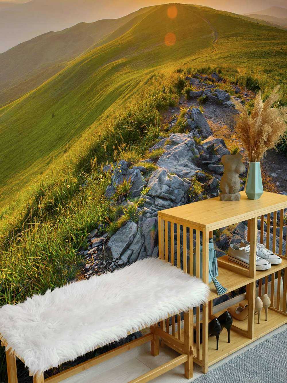 Coucher de soleil dans un paysage montagneux