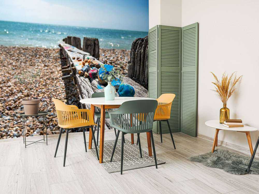 Plage avec des pierres