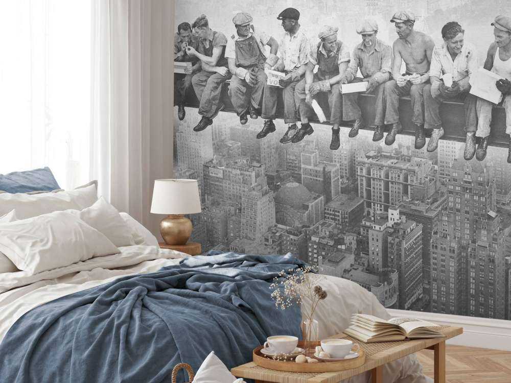 Déjeuner dans un gratte-ciel