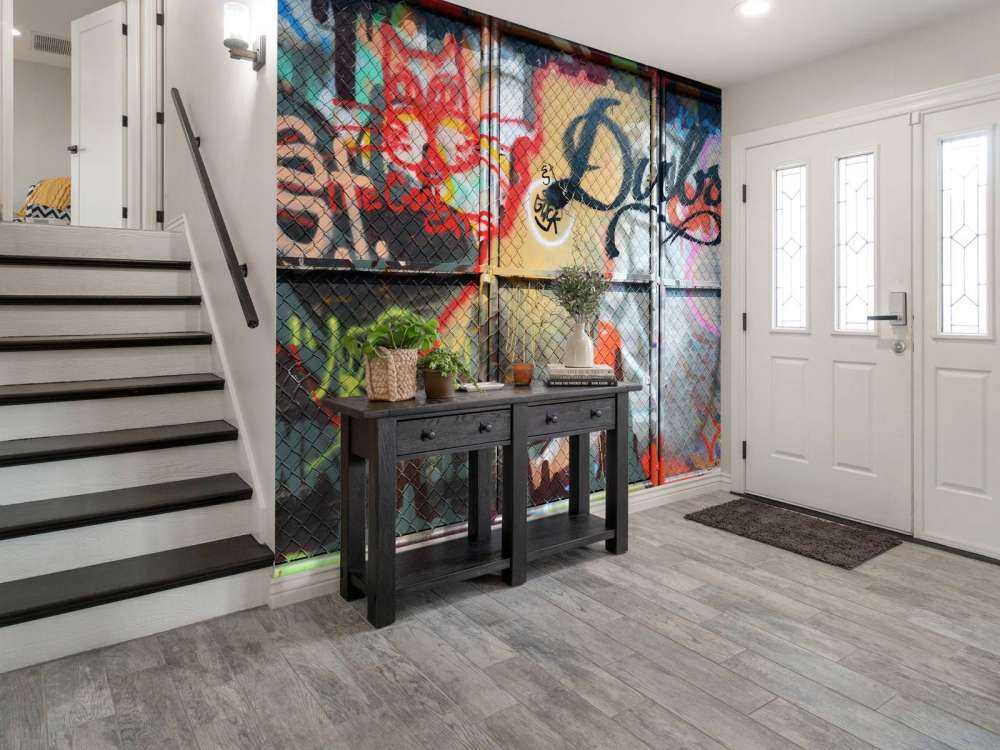 Graffitis sur les portes en acier