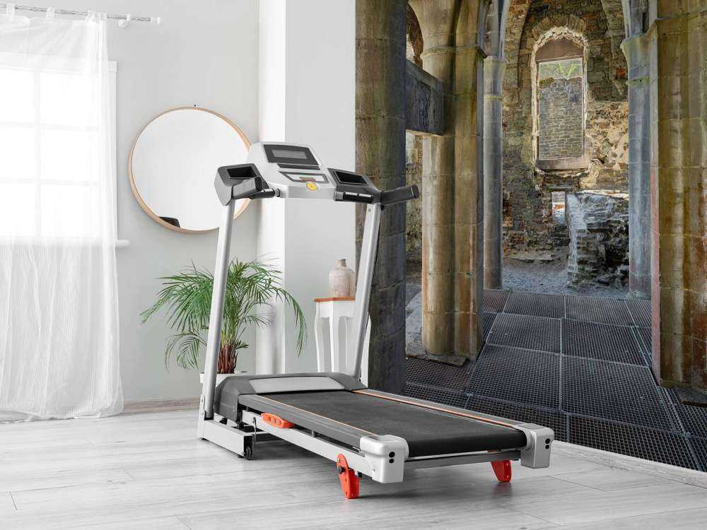 Bâtiment abandonné avec des arches