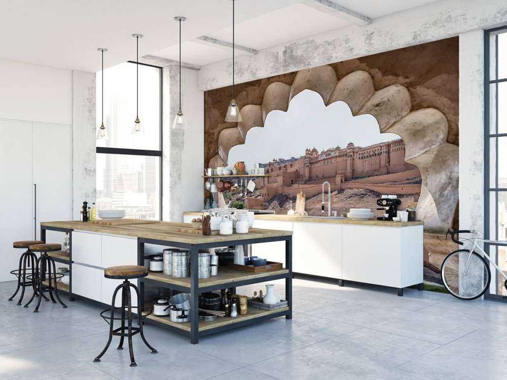 Fort désertique avec des arcs royaux