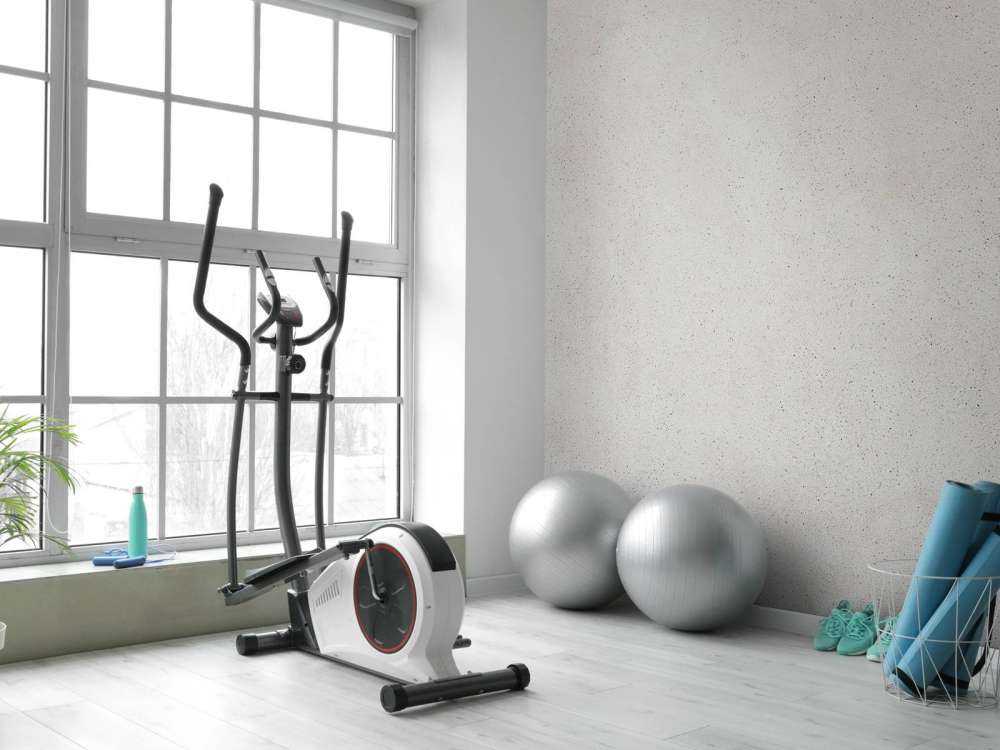 Structure en béton avec des pierres fines