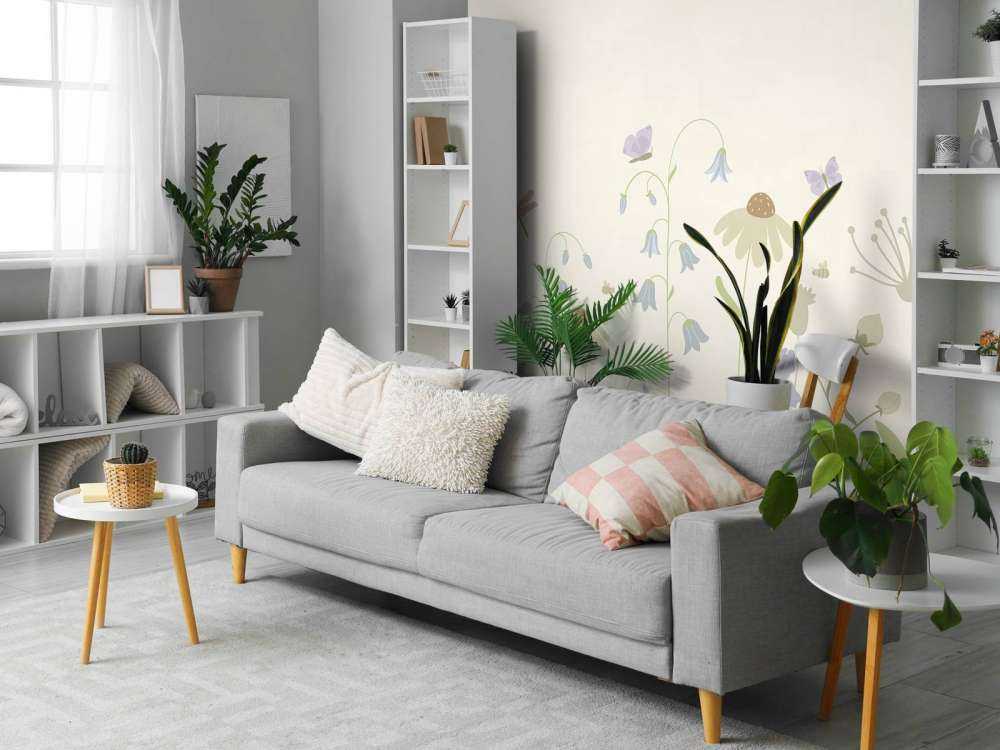 Champ de fleurs en hauteur avec papillons beige, vieux rose, vert et lilas