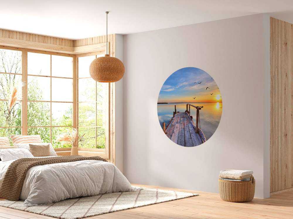 Oiseaux au-dessus de la mer