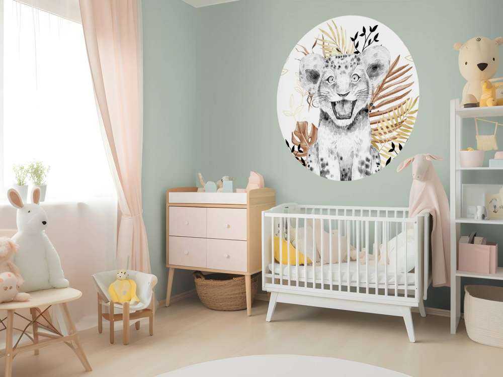 Bébé lion feuillage marron et or