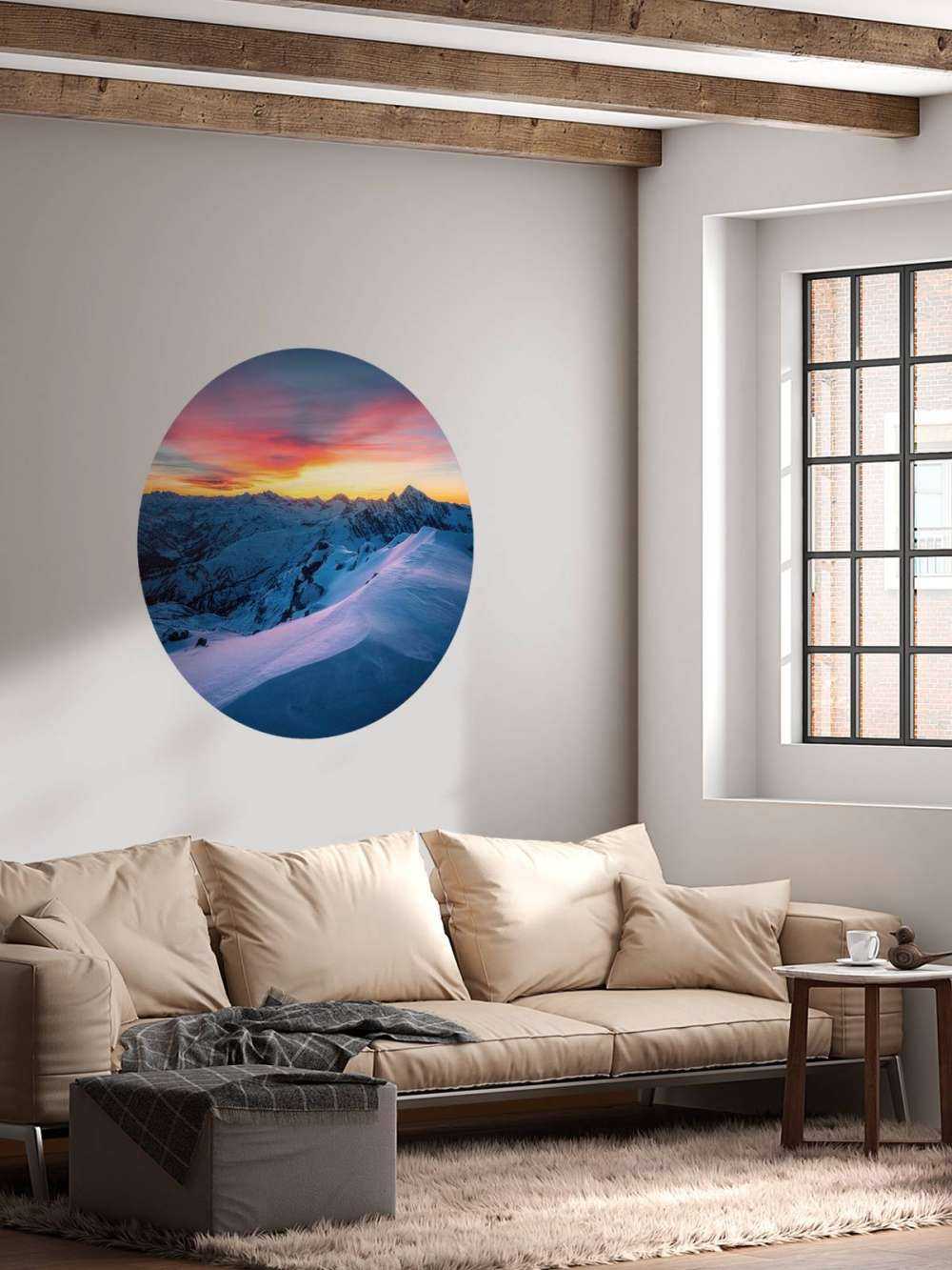 Pics enneigés à l'aube.