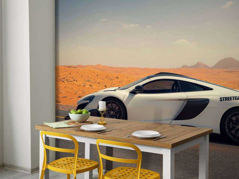 McLaren 675LT dans le désert