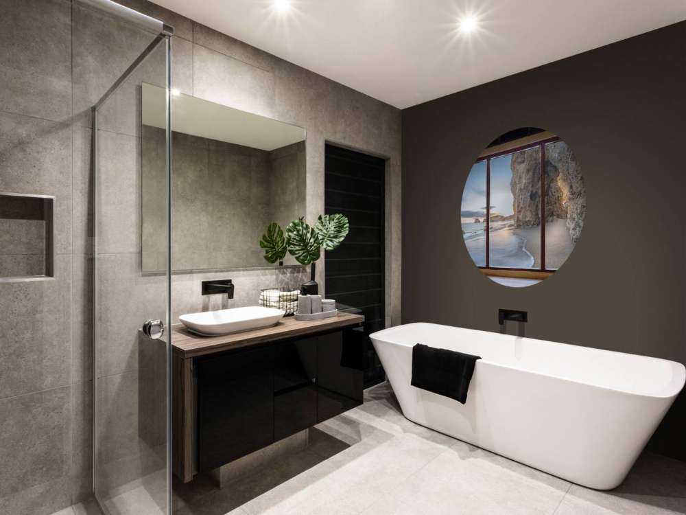 Vue sur la mer avec une crique rocheuse