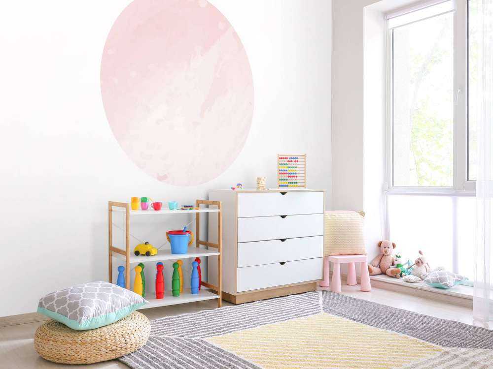Voile de peinture rose poudré en couches