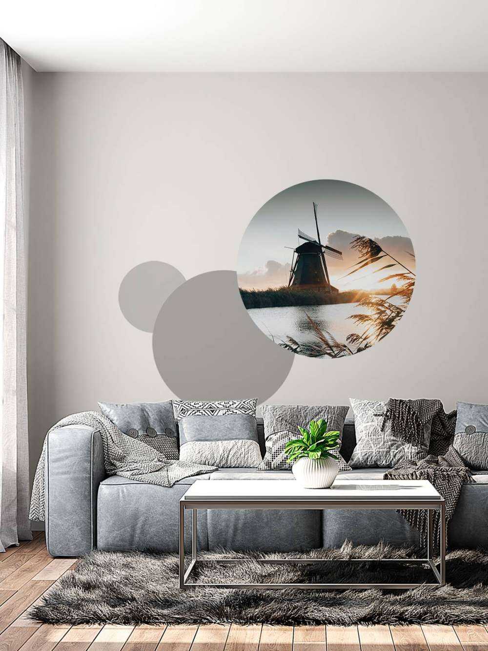 Moulin à vent au lever du soleil