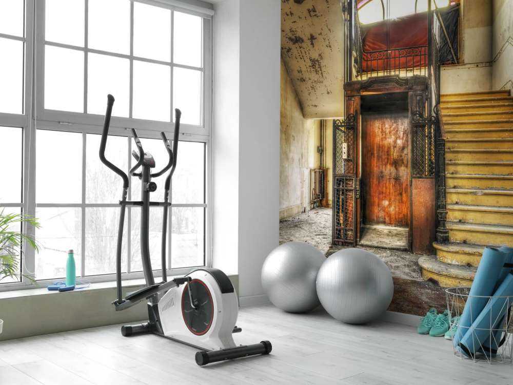 Hall d'hôtel abandonné