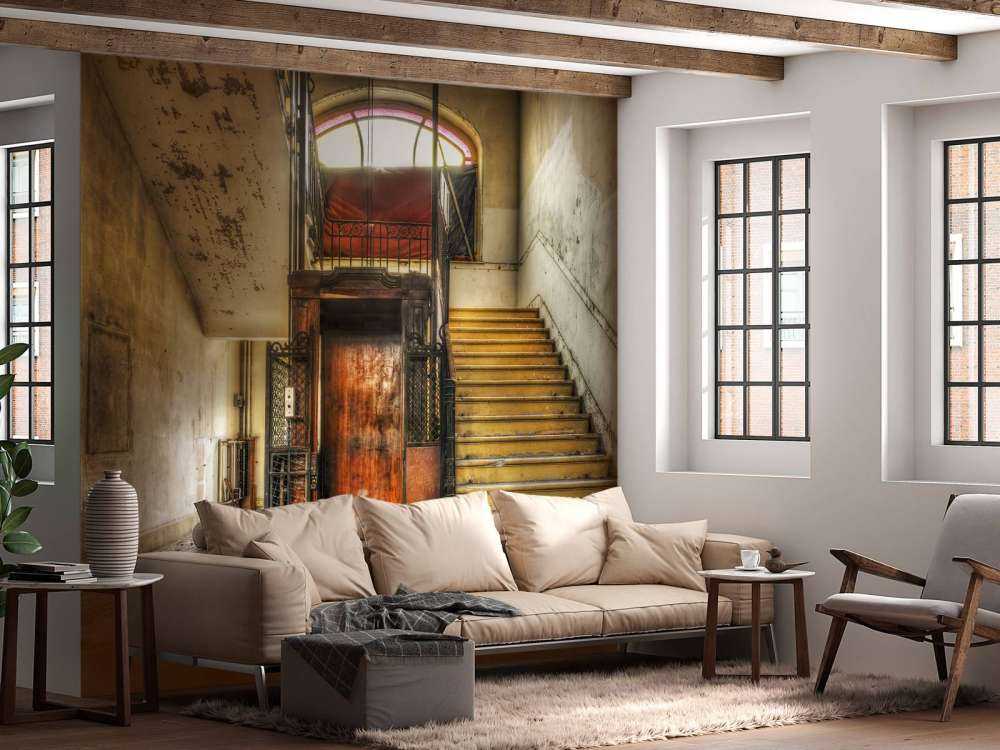 Hall d'hôtel abandonné