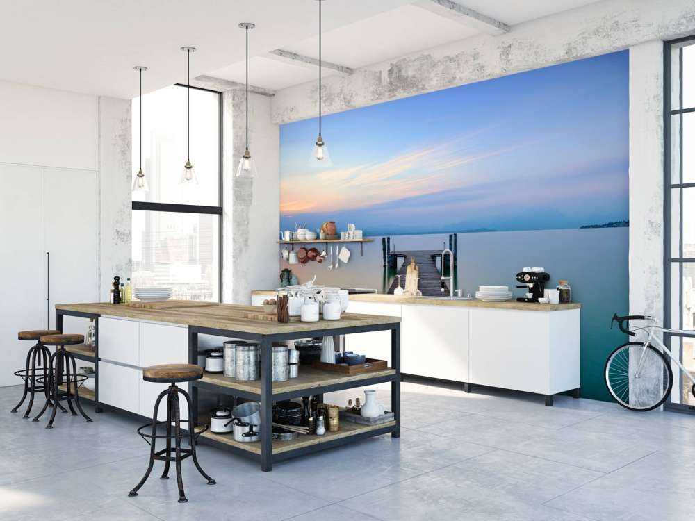 Jetée au coucher du soleil