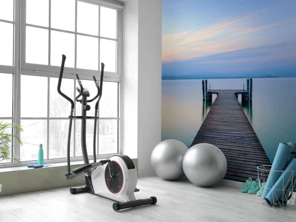 Jetée au coucher du soleil