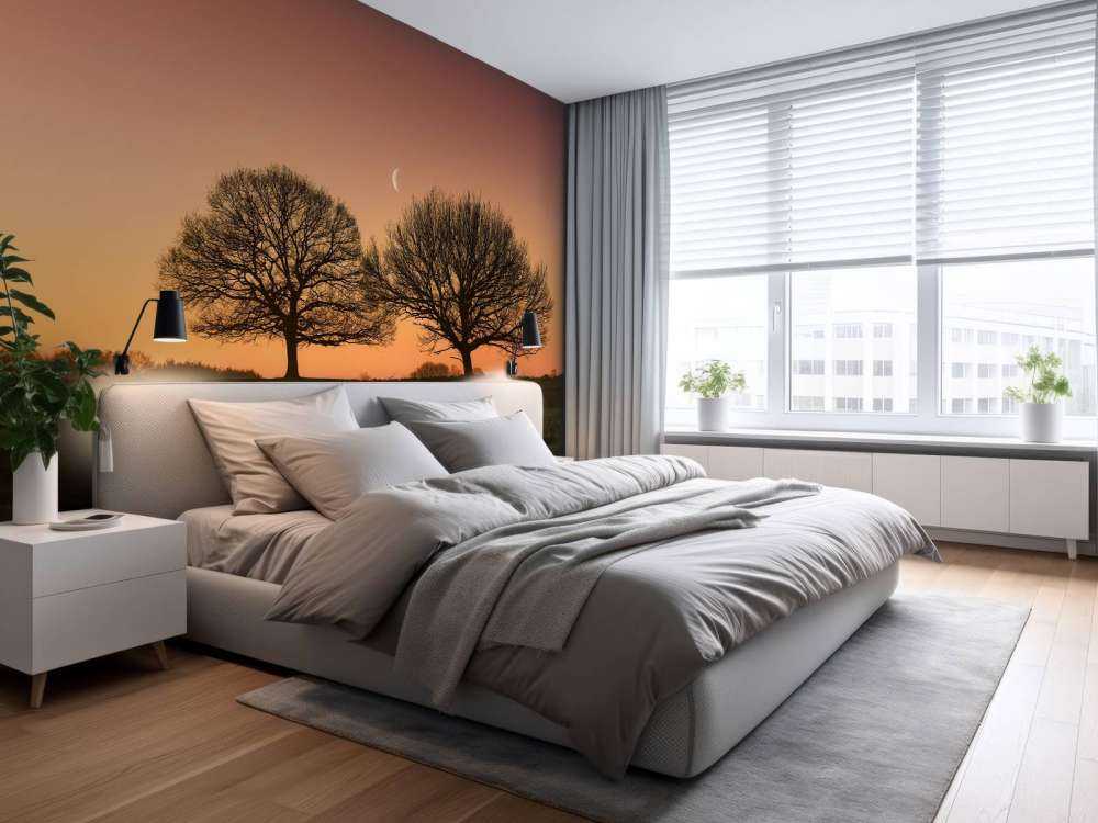 La lune entre les arbres