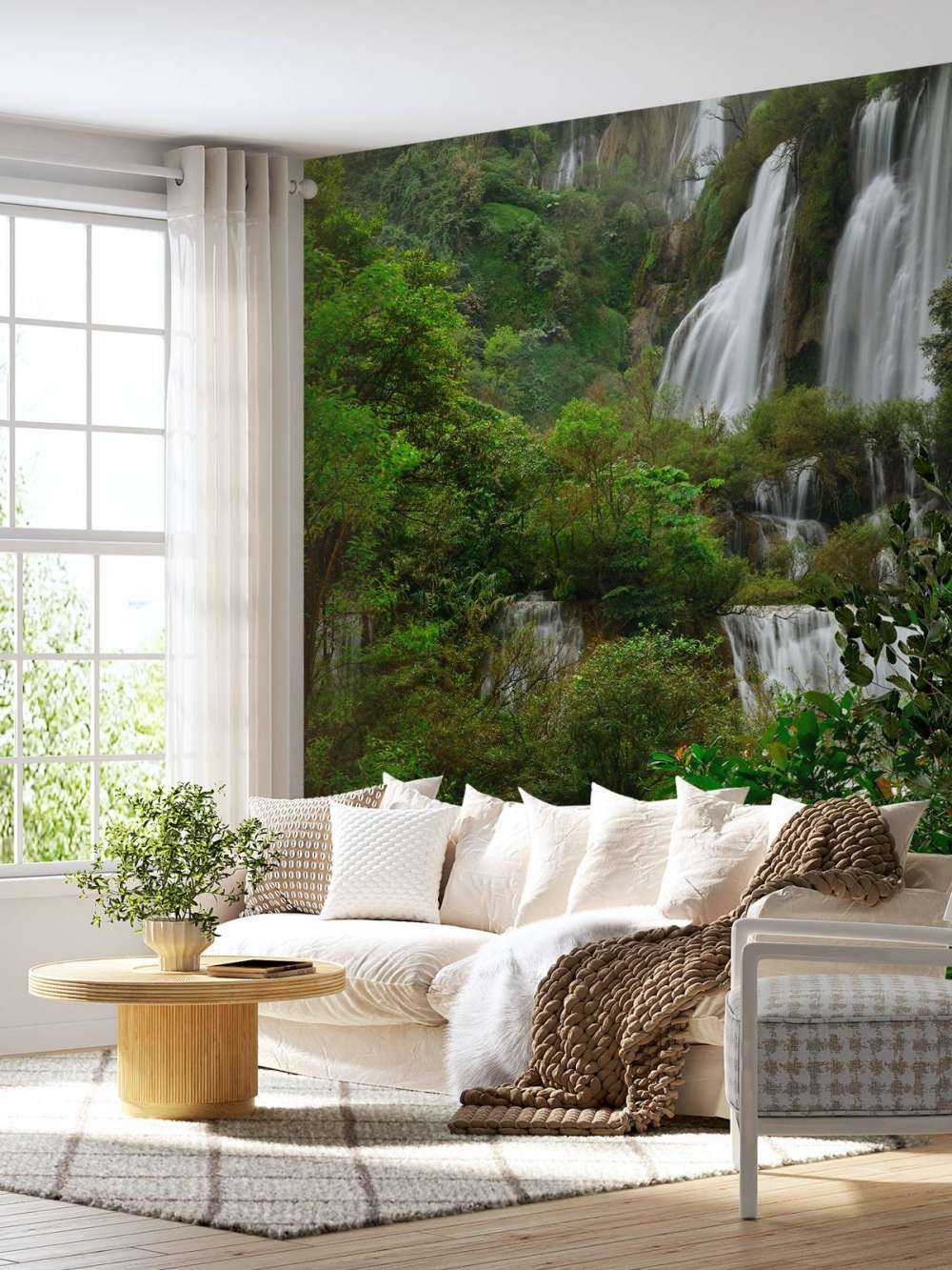 Grande chute d'eau en Thaïlande