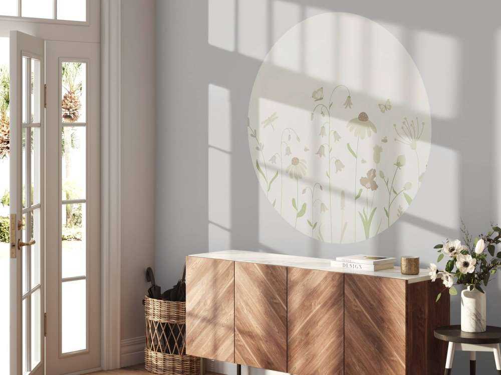 Champ de fleurs haut avec papillons beige et vieux rose