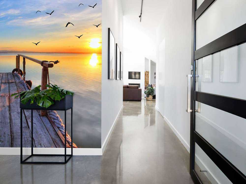 Oiseaux au-dessus de la mer