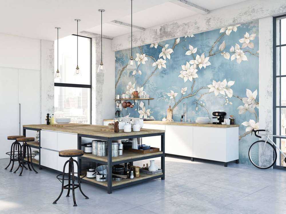 Fleur de magnolia blanche sur fond bleu