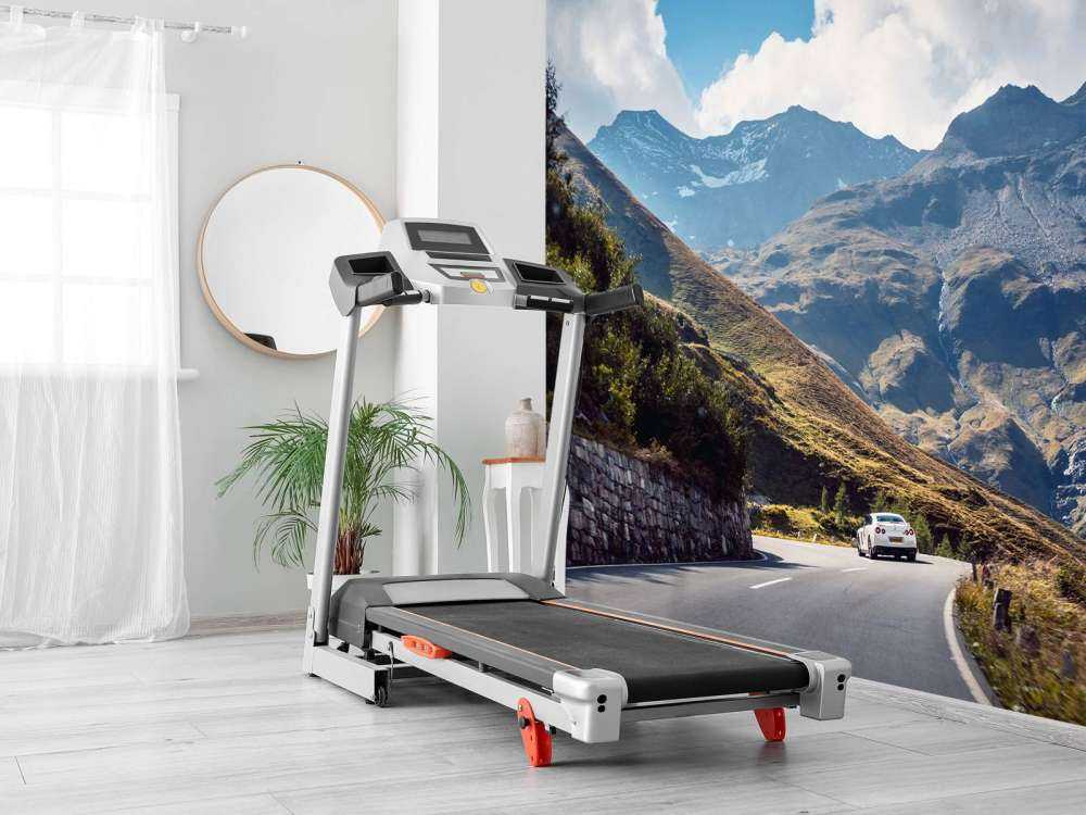 Panorama d'une route de montagne