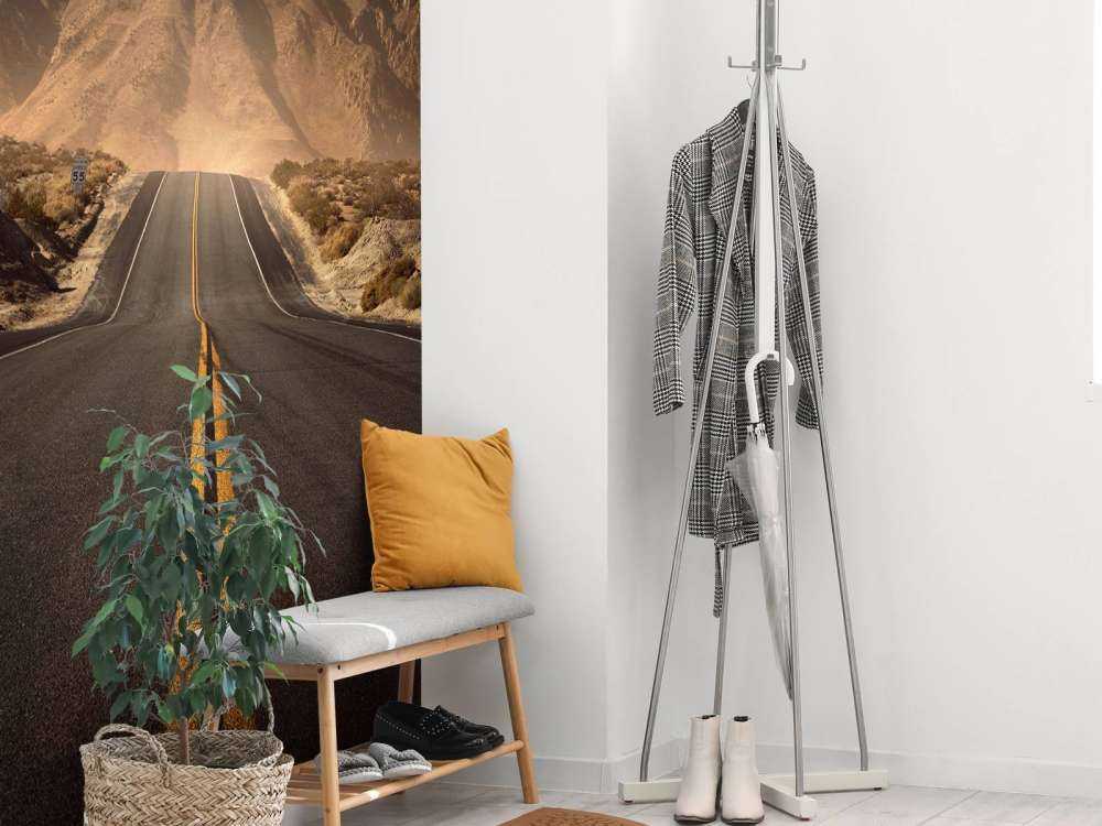 Chemin à travers les montagnes