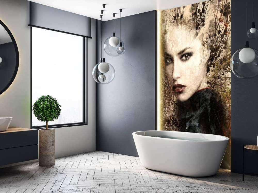 Femme et branches gracieuses