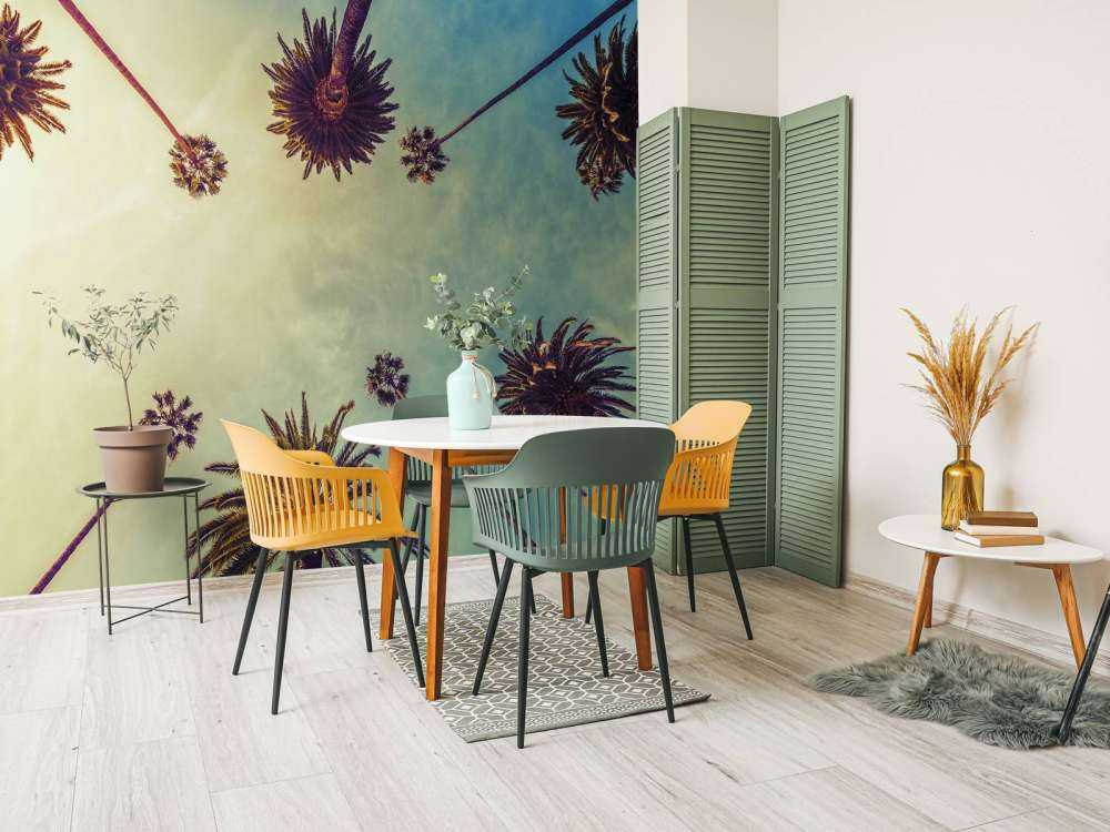 Vue de dessous des palmiers