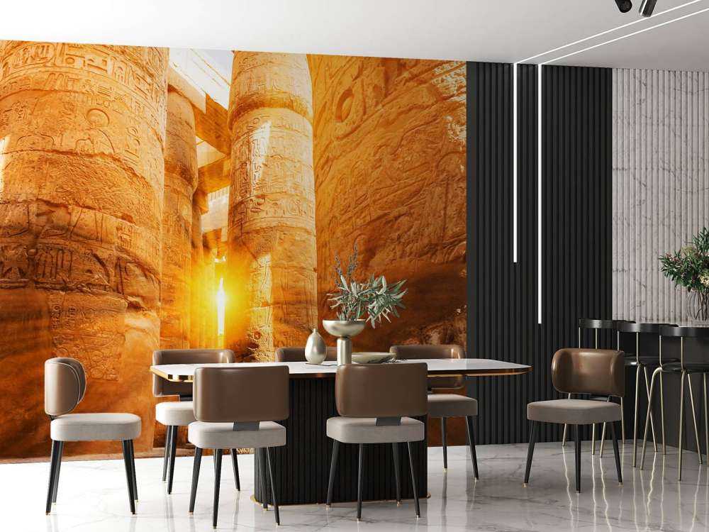 Le soleil à travers les ruines