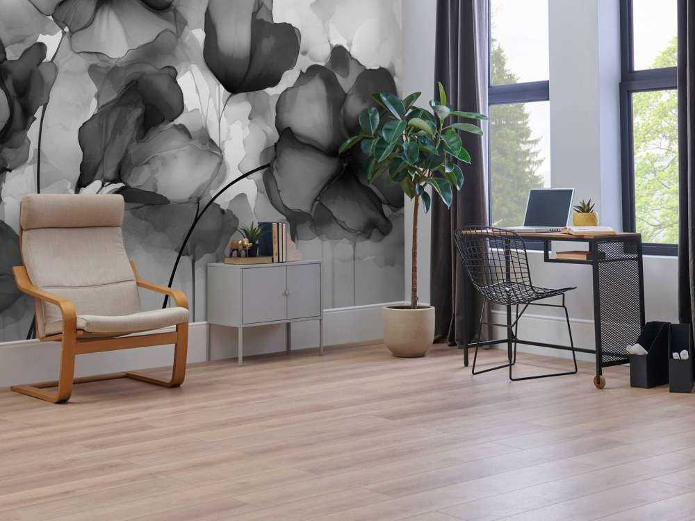 Moody ink flowers grey black