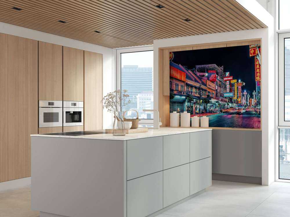 La vie nocturne dans le Chinatown néon.