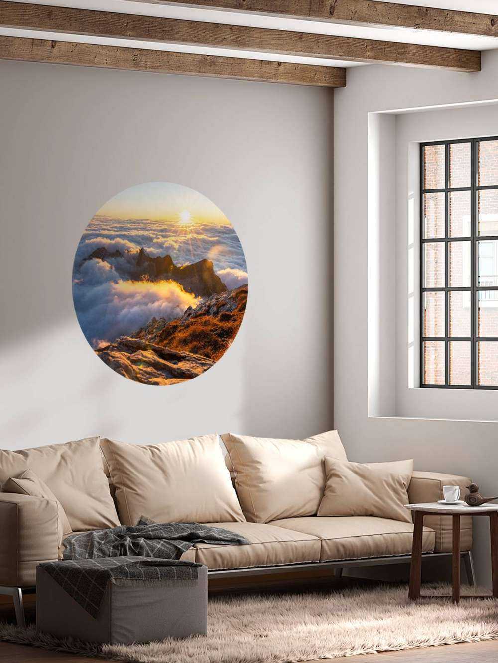 Lumière du soleil au-dessus de la mer de nuages