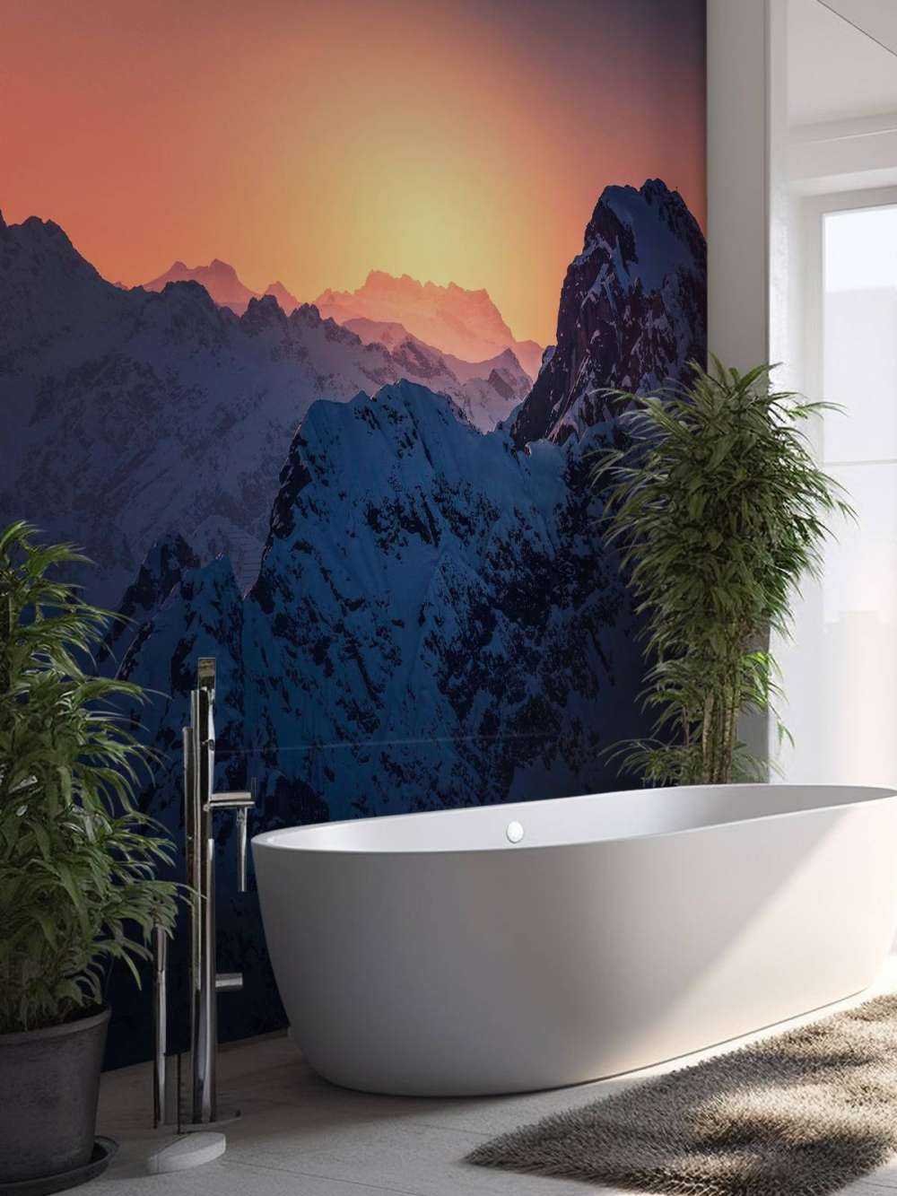 Sommet enneigé au lever du soleil ardent