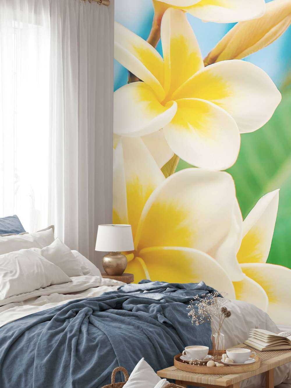 Fleur de plumeria blanc jaune